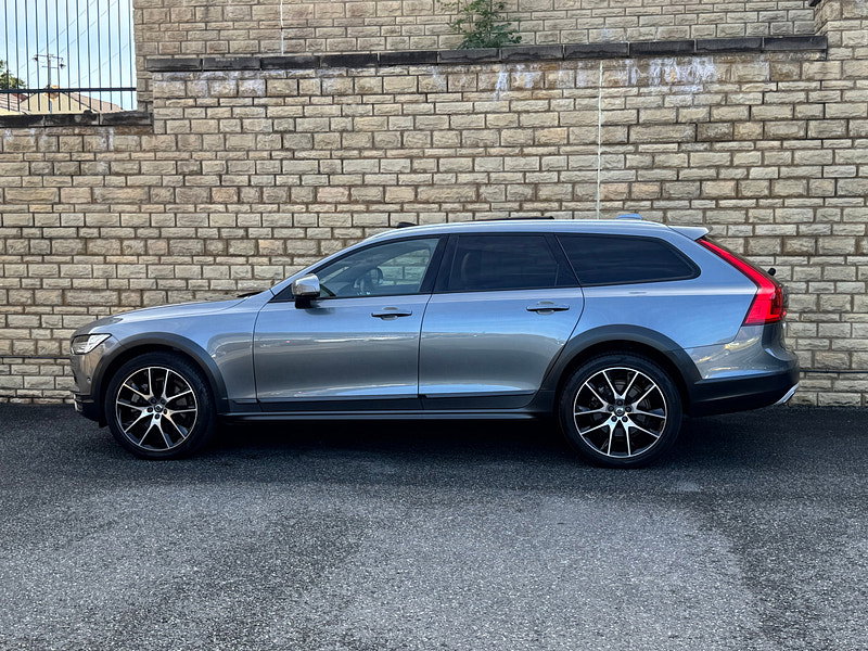 Volvo V90 cross country 2.0 T5 Plus Estate 5dr Petrol Auto AWD Euro 6 (s/s) (250 ps)