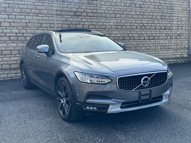 Volvo V90 cross country 2.0 T5 Plus Estate 5dr Petrol Auto AWD Euro 6 (s/s) (250 ps)