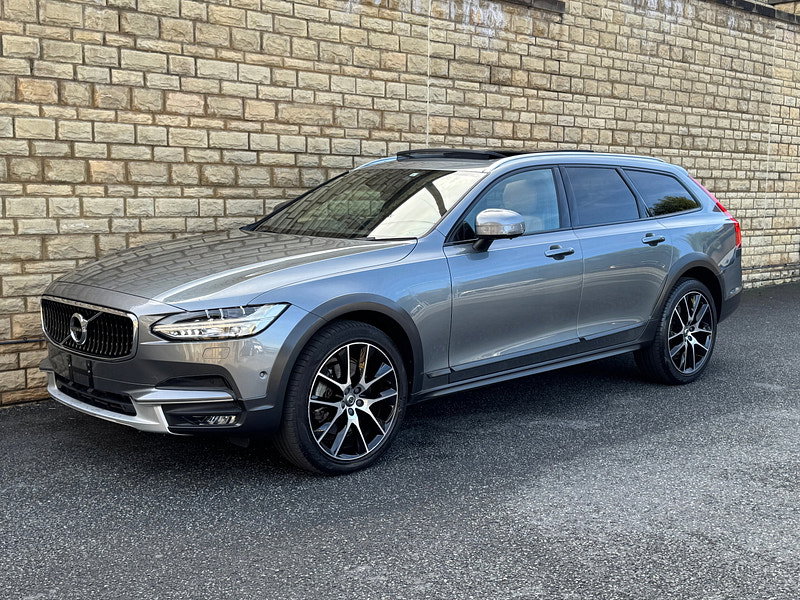 Volvo V90 cross country 2.0 T5 Plus Estate 5dr Petrol Auto AWD Euro 6 (s/s) (250 ps)