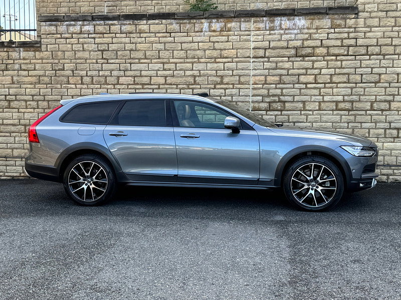 Volvo V90 cross country 2.0 T5 Plus Estate 5dr Petrol Auto AWD Euro 6 (s/s) (250 ps)