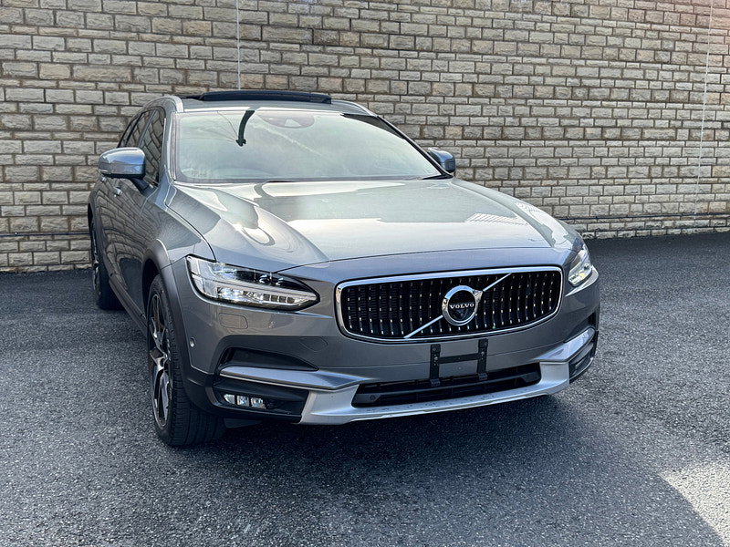 Volvo V90 cross country 2.0 T5 Plus Estate 5dr Petrol Auto AWD Euro 6 (s/s) (250 ps)
