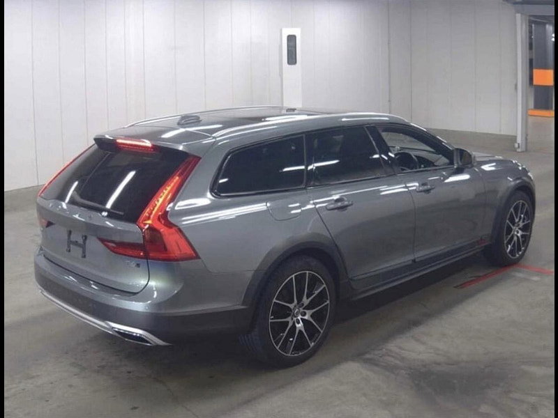 Volvo V90 cross country 2.0 T5 Pro Estate 5dr Petrol Auto AWD Euro 6 (s/s) (250 ps)