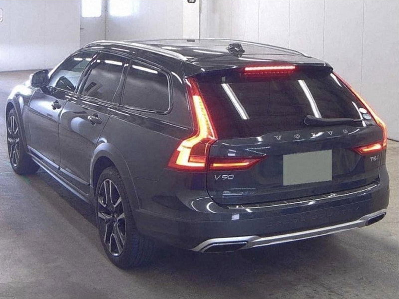 Volvo V90 cross country 2.0 T6 Pro Estate 5dr Petrol Auto AWD Euro 6 (s/s) (320 ps)