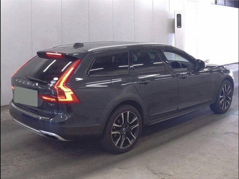 Volvo V90 cross country 2.0 T6 Pro Estate 5dr Petrol Auto AWD Euro 6 (s/s) (320 ps)