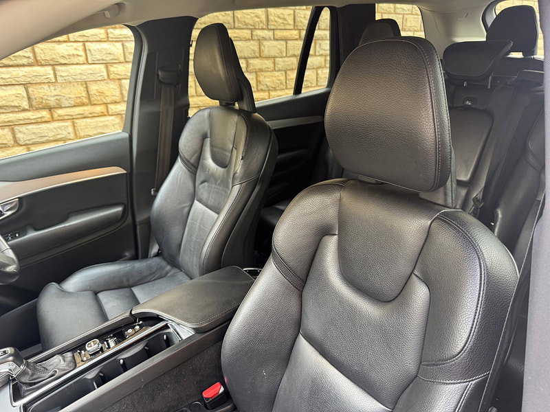 Volvo XC90 2.0 T5 Momentum SUV 5dr Petrol Auto 4WD Euro 6 (s/s) (250 ps)