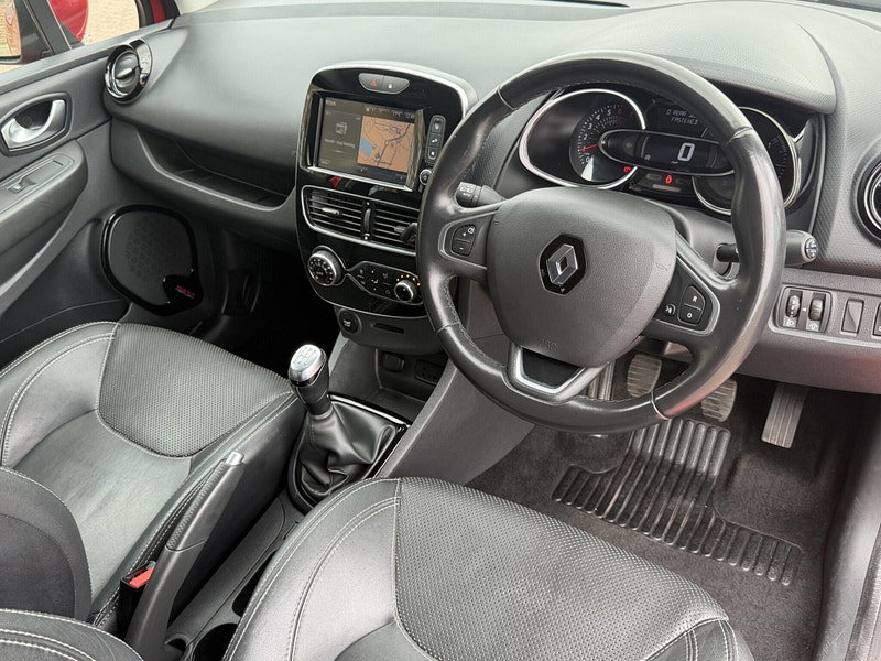 Renault Clio 0.9 TCe Signature Nav Euro 6 (s/s) 5dr