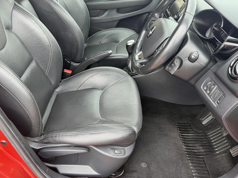 Renault Clio 0.9 TCe Signature Nav Euro 6 (s/s) 5dr