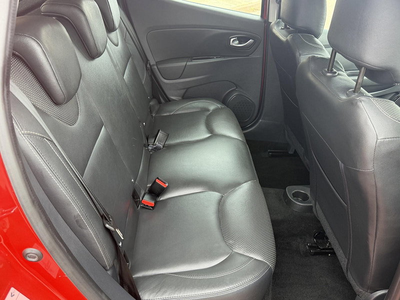 Renault Clio 0.9 TCe Signature Nav Euro 6 (s/s) 5dr