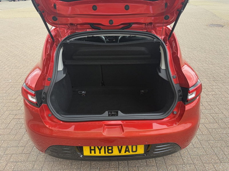 Renault Clio 0.9 TCe Signature Nav Euro 6 (s/s) 5dr