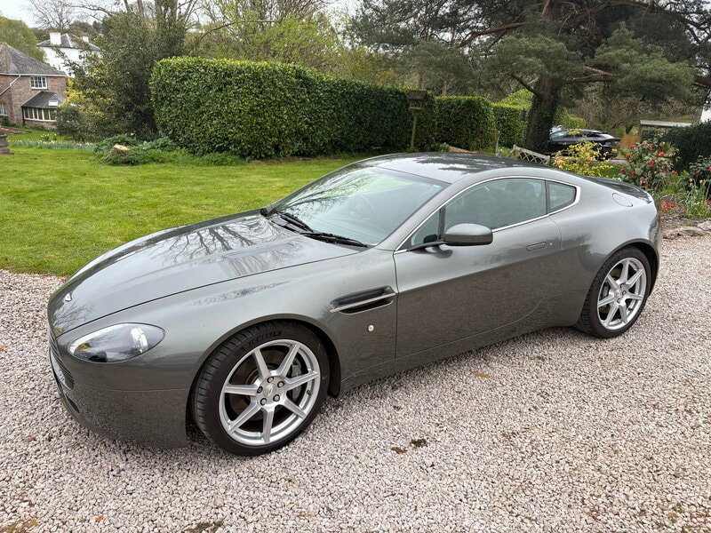 Aston Martin Vantage 4.3 V8 Coupe 2dr Petrol Manual Euro 4 (380 bhp)