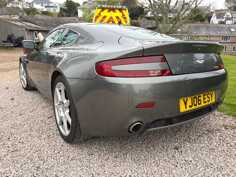 Aston Martin Vantage 4.3 V8 Coupe 2dr Petrol Manual Euro 4 (380 bhp)