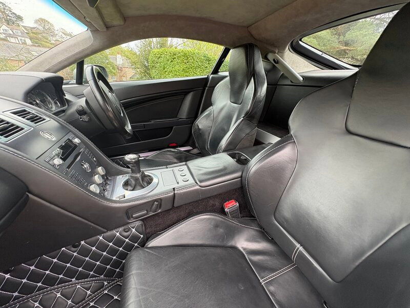 Aston Martin Vantage 4.3 V8 Coupe 2dr Petrol Manual Euro 4 (380 bhp)