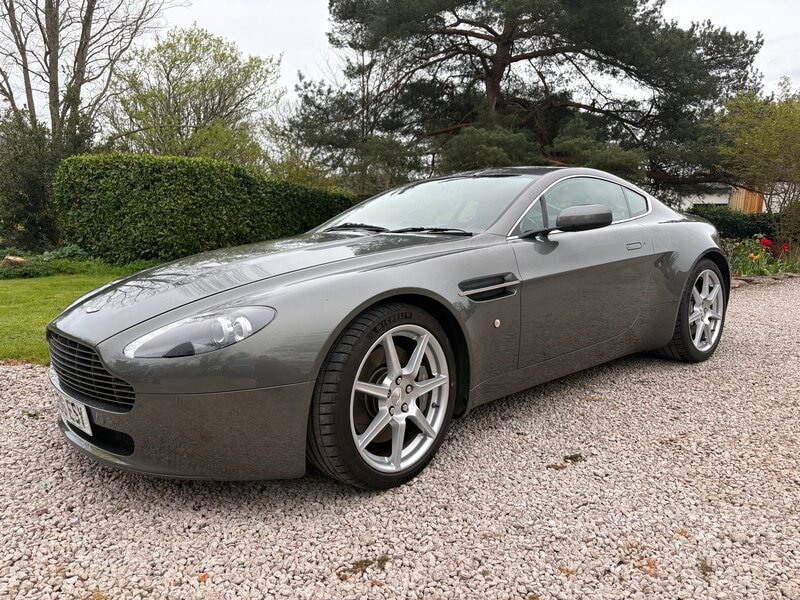 Aston Martin Vantage 4.3 V8 Coupe 2dr Petrol Manual Euro 4 (380 bhp)