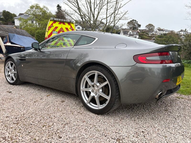 Aston Martin Vantage 4.3 V8 Coupe 2dr Petrol Manual Euro 4 (380 bhp)