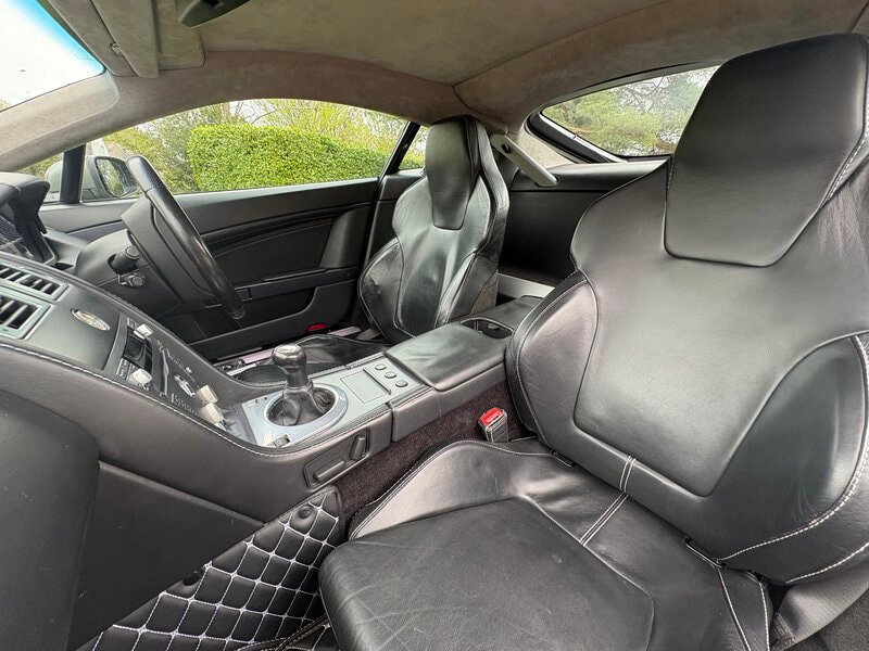 Aston Martin Vantage 4.3 V8 Coupe 2dr Petrol Manual Euro 4 (380 bhp)