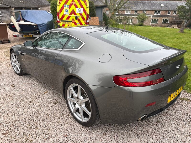 Aston Martin Vantage 4.3 V8 Coupe 2dr Petrol Manual Euro 4 (380 bhp)