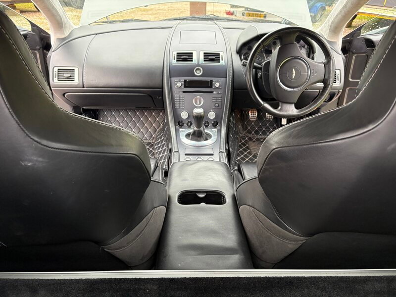 Aston Martin Vantage 4.3 V8 Coupe 2dr Petrol Manual Euro 4 (380 bhp)