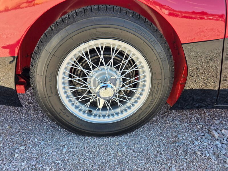 Austin Healey 100/4 LaE MANS SPEC