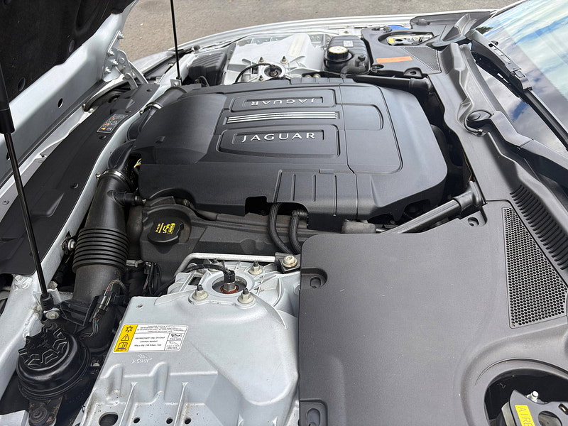 Jaguar XK 5.0 V8 Portfolio Convertible 2dr Petrol Auto Euro 5 (385 ps)