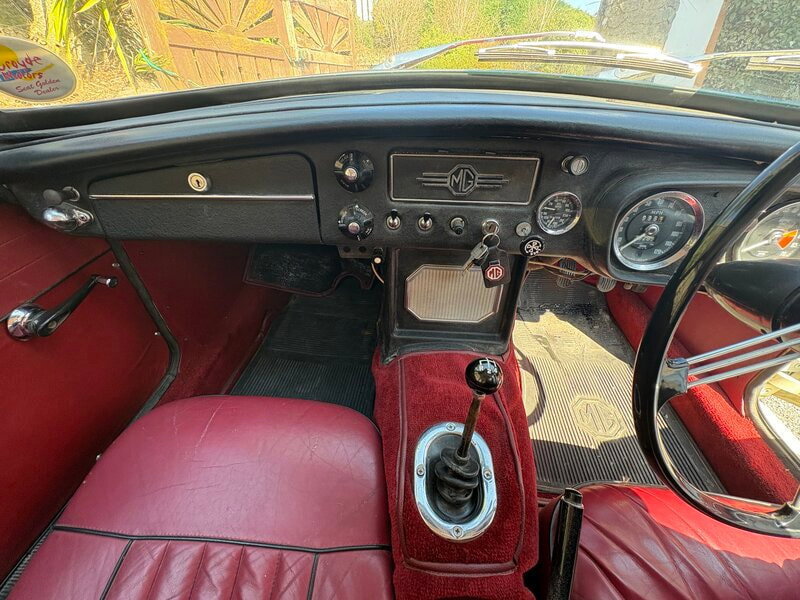 MG MGB GT Overdrive