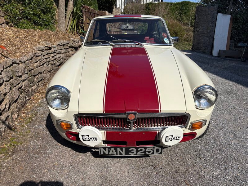 MG MGB GT Overdrive