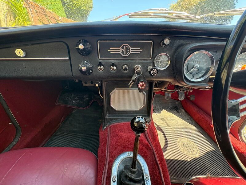 MG MGB GT Overdrive