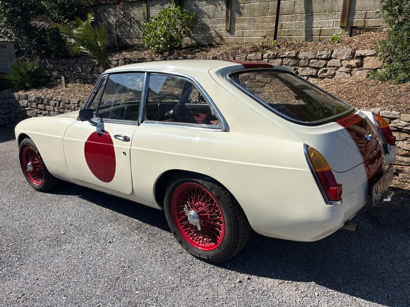 MG MGB GT Overdrive