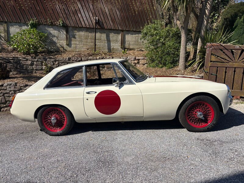 MG MGB GT Overdrive