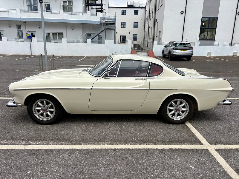Volvo P1800 S