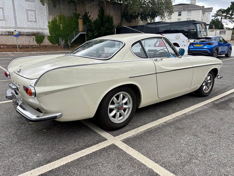 Volvo P1800 S