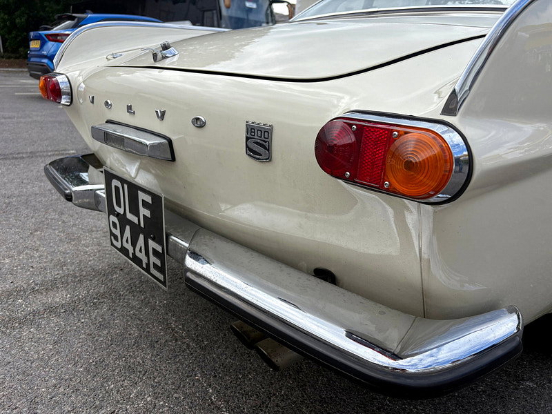 Volvo P1800 S