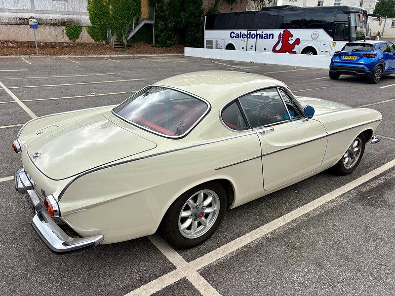 Volvo P1800 S