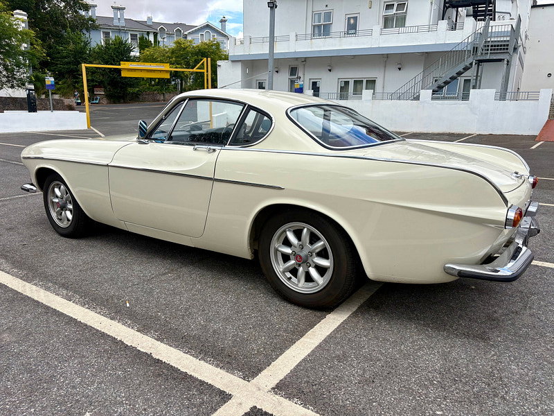 Volvo P1800 S