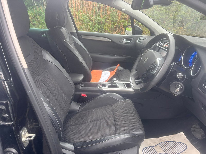 Citroen C4 1.6 e-HDi Airdream Exclusive Hatchback 5dr Diesel EGS6 Euro 5 (s/s) (110 ps)
