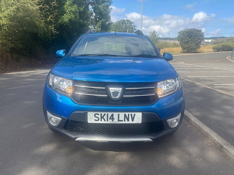 Dacia Sandero Stepway 0.9 TCe Laureate Hatchback 5dr Petrol Manual Euro 5 (90 ps)