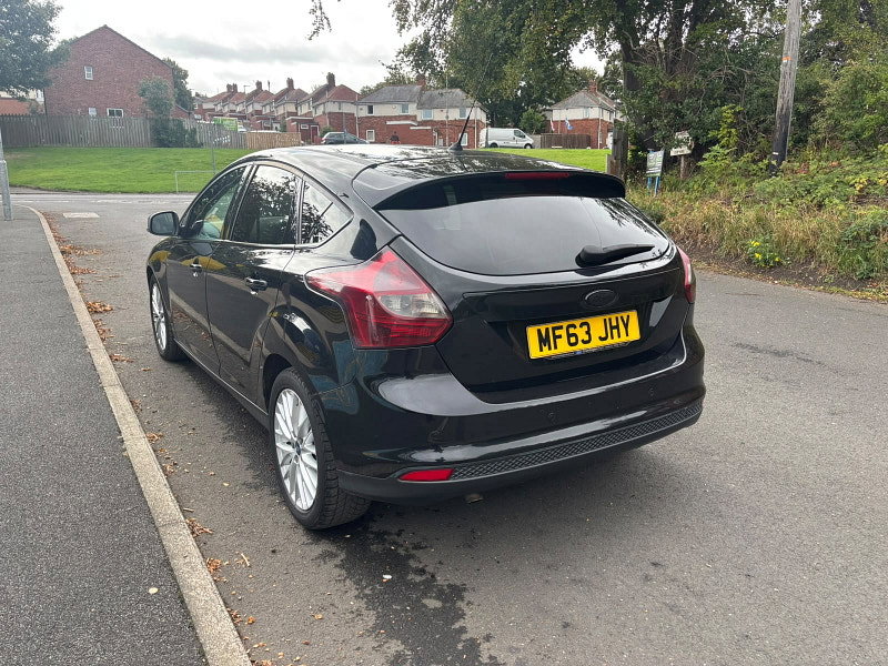 Ford Focus 1.6 TDCi Zetec Hatchback 5dr Diesel Manual Euro 5 (s/s) (115 ps)