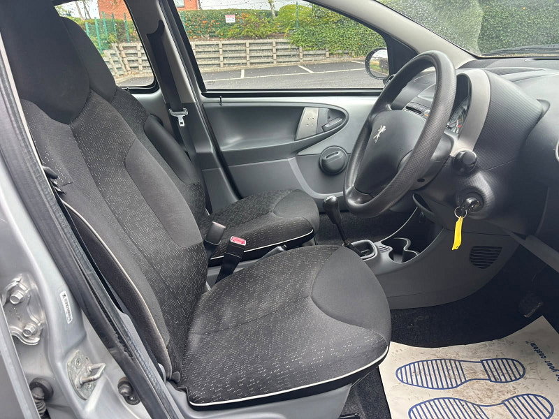 Peugeot 107 1.0 12V Urban Hatchback 5dr Petrol Manual Euro 5 (68 ps)