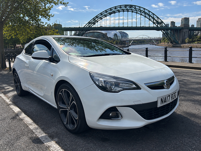 Vauxhall Astra GTC 1.6 CDTi ecoFLEX Limited Edition Coupe 3dr Diesel Manual Euro 6 (s/s) (136 ps)