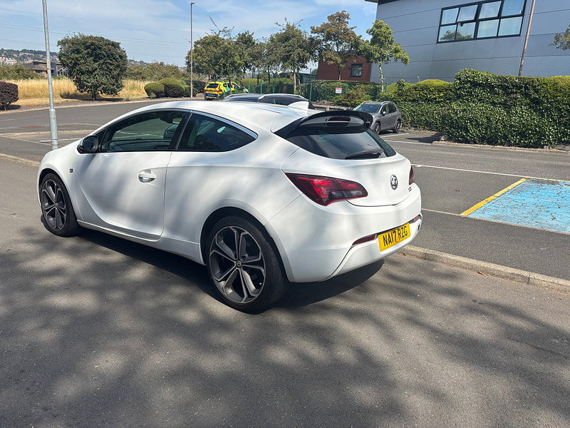 Vauxhall Astra GTC 1.6 CDTi ecoFLEX Limited Edition Coupe 3dr Diesel Manual Euro 6 (s/s) (136 ps)