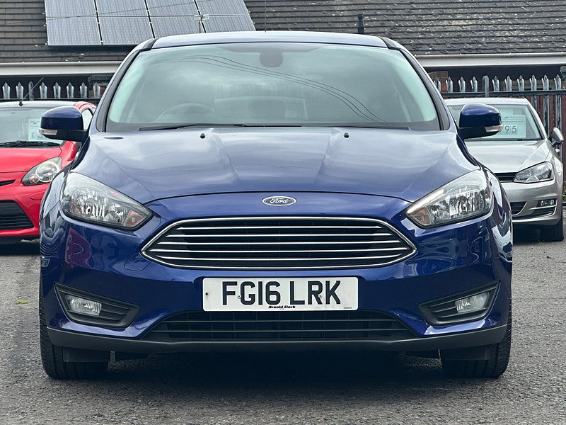 Ford Focus 1.0T EcoBoost Zetec Hatchback 5dr Petrol Manual Euro 6 (s/s) (125 ps)