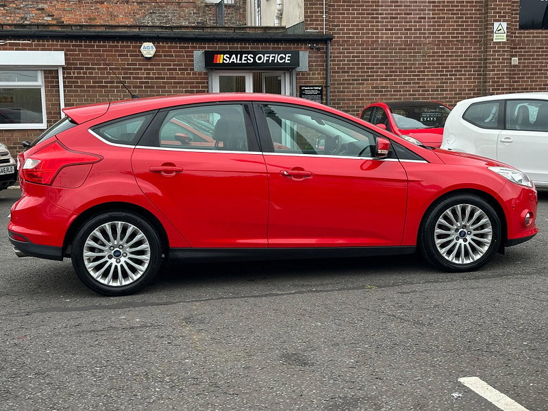 Ford Focus 1.6T EcoBoost Titanium X Euro 5 (s/s) 5dr
