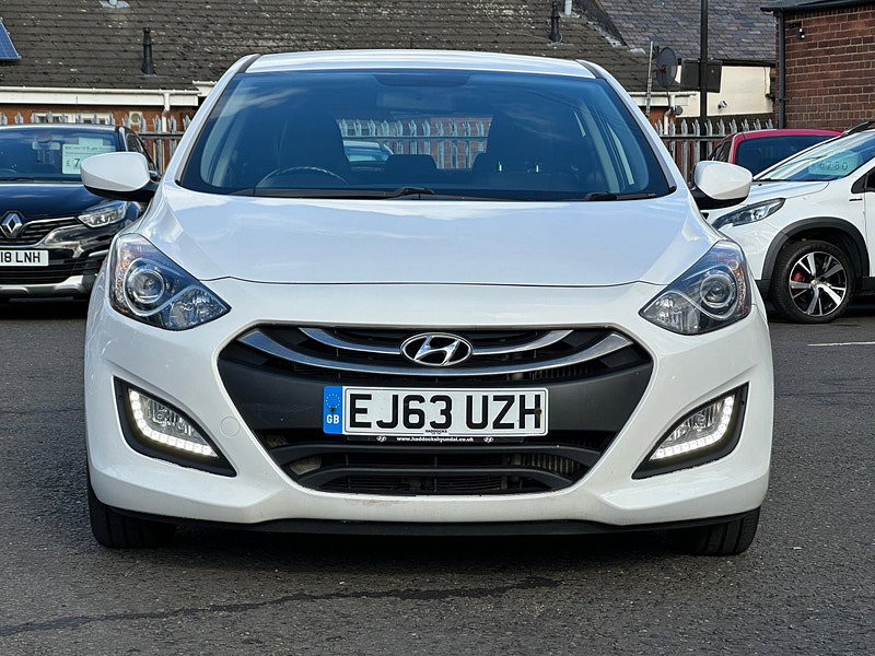 Hyundai I30 1.6 CRDi Blue Drive Active Hatchback 5dr Diesel Manual Euro 5 (s/s) (110 ps)