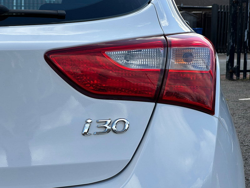 Hyundai I30 1.6 CRDi Blue Drive Active Hatchback 5dr Diesel Manual Euro 5 (s/s) (110 ps)