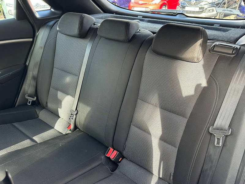 Hyundai I30 1.6 CRDi Blue Drive Active Hatchback 5dr Diesel Manual Euro 5 (s/s) (110 ps)