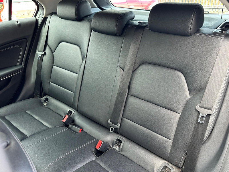 Mercedes-Benz A Class 1.5 A180d SE Euro 6 (s/s) 5dr