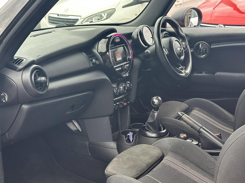 MINI Hatch 1.5 One 3-Door Hatch