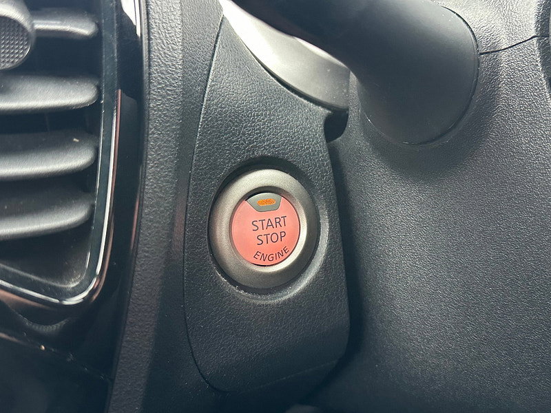 Nissan Juke 1.2 DIG-T Tekna SUV 5dr Petrol Manual Euro 6 (s/s) (115 ps)