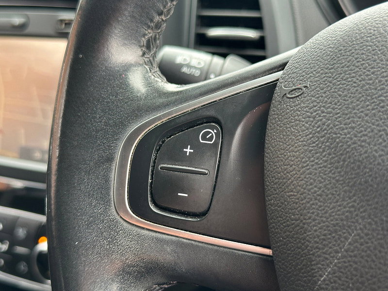 Renault Captur 0.9 TCe ENERGY Dynamique S Nav SUV 5dr Petrol Manual Euro 6 (s/s) (90 ps)
