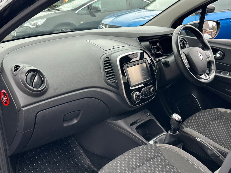 Renault Captur 0.9 TCe ENERGY Dynamique S Nav SUV 5dr Petrol Manual Euro 6 (s/s) (90 ps)