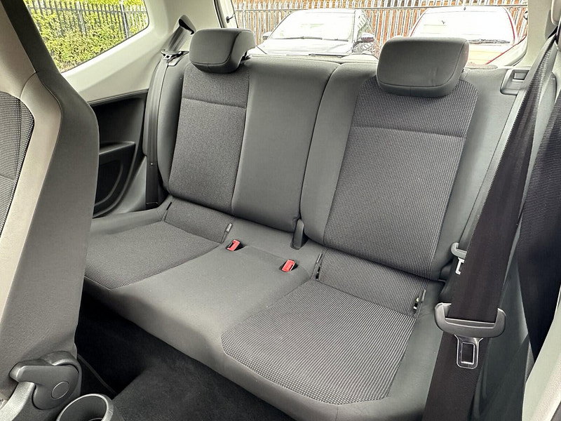 Volkswagen up! 1.0 High up!